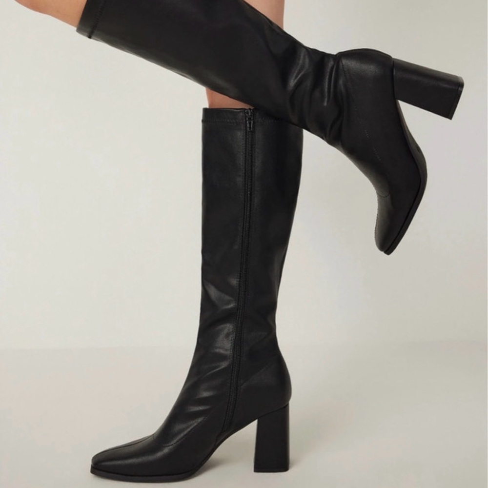 Cider Black Knee-High Block Heel Boots - Picture 3 of 8